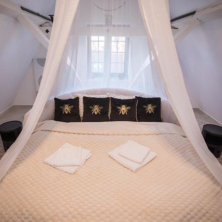 Magiczne Gniazdko Na Samym Rynku Apartment Wroclaw Luaran gambar