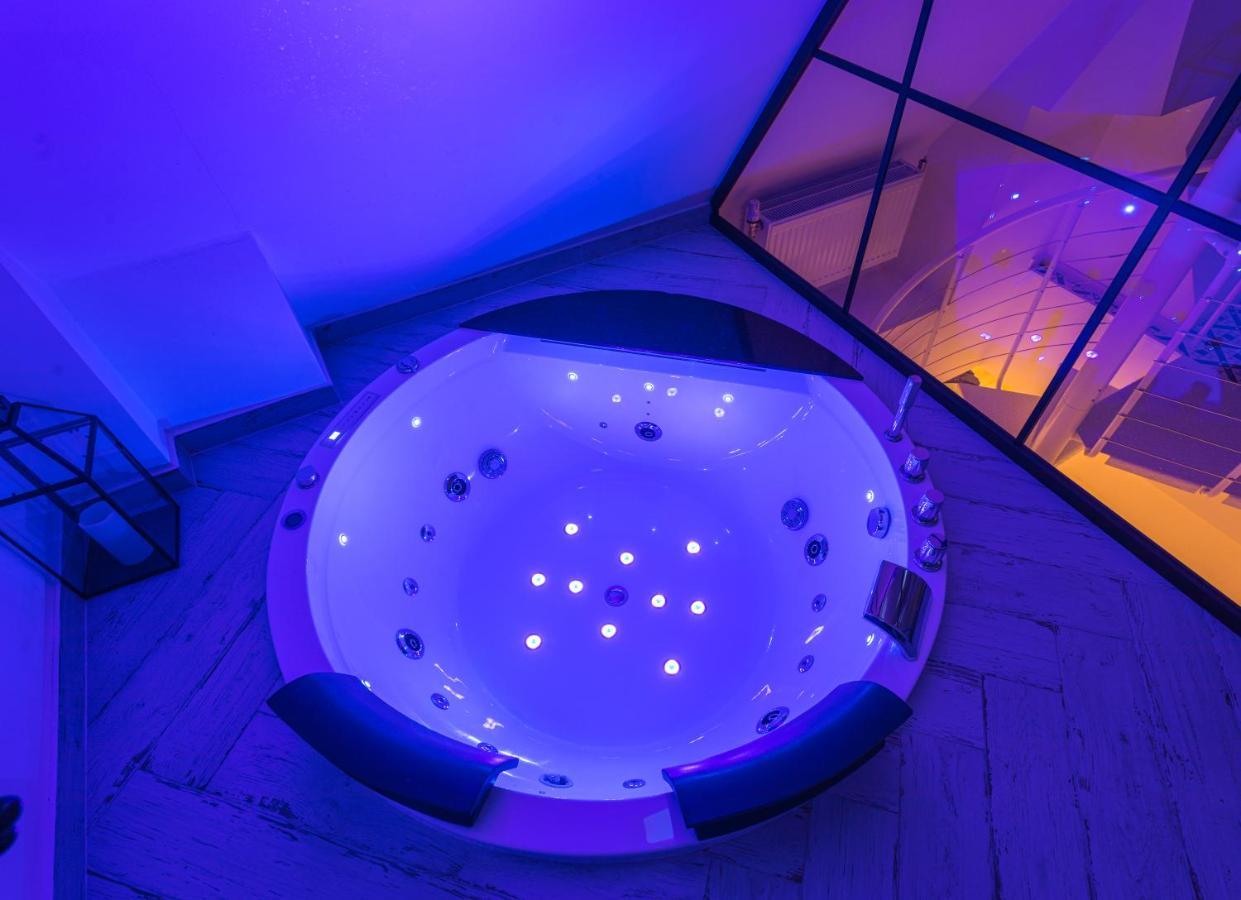 Magiczne Gniazdko Na Samym Rynku Apartment Wroclaw Luaran gambar
