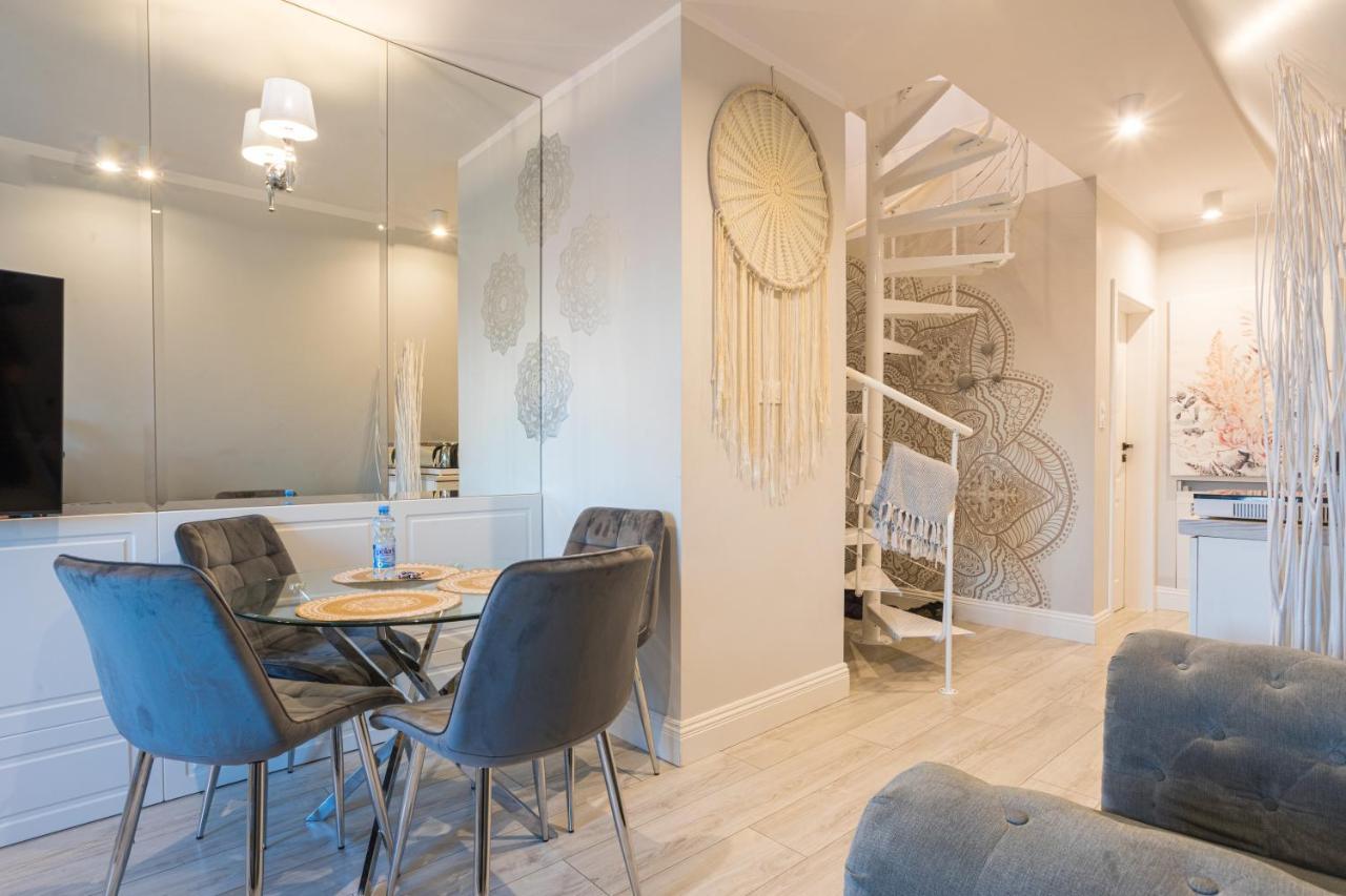 Magiczne Gniazdko Na Samym Rynku Apartment Wroclaw Luaran gambar