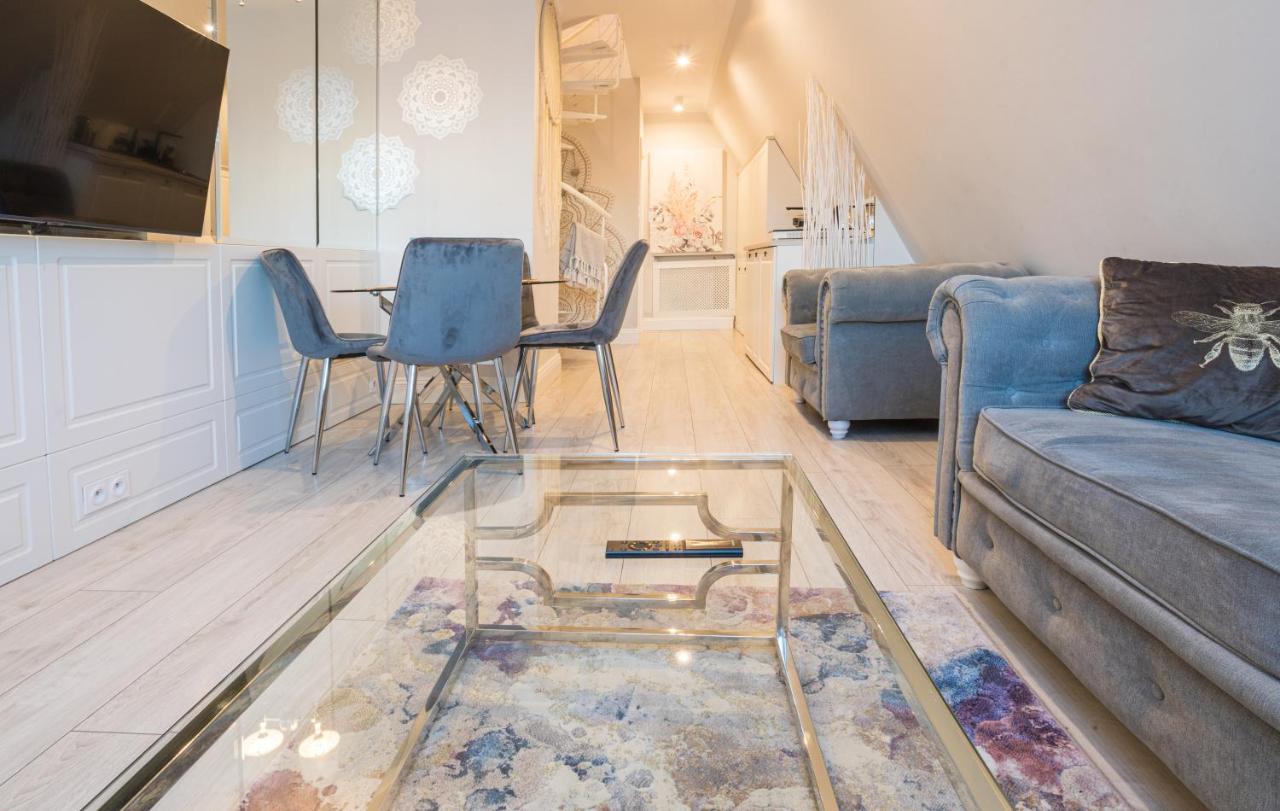 Magiczne Gniazdko Na Samym Rynku Apartment Wroclaw Luaran gambar